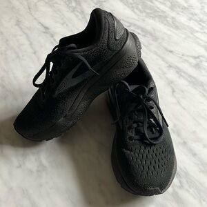 Brooks Ghost 16 Running Shoes, Size 7.5